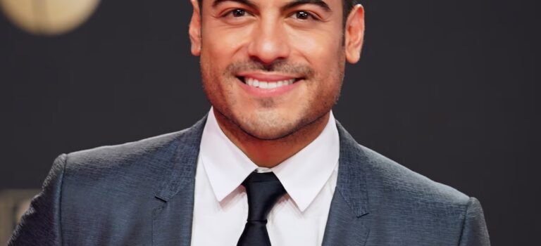 Carlos Rivera es señalado por negarse a cantar en una boda que se realizó en su propio hotel